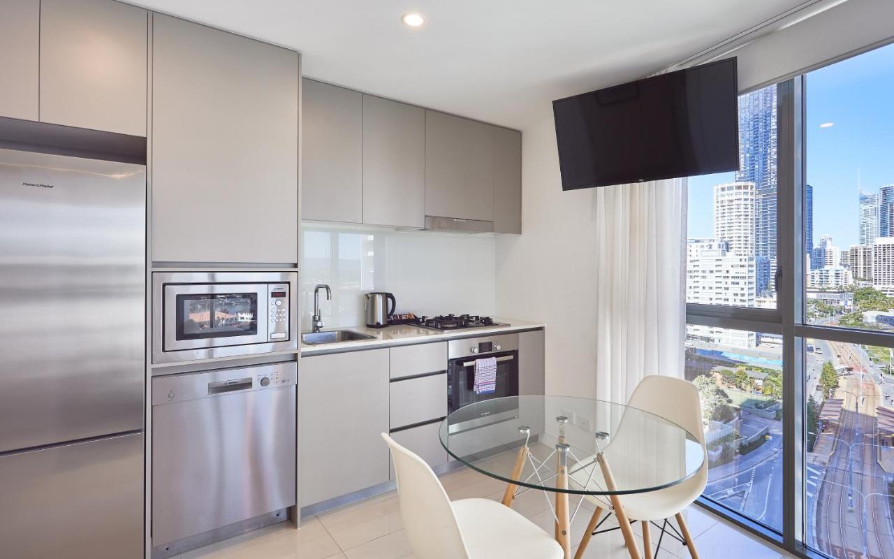 Serain Residences On Surfers Gold Coast Bagian luar foto