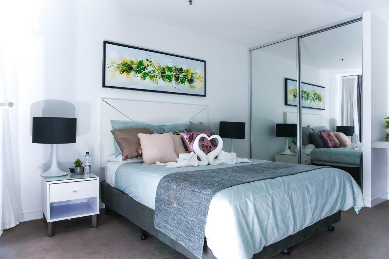 Serain Residences On Surfers Gold Coast Bagian luar foto