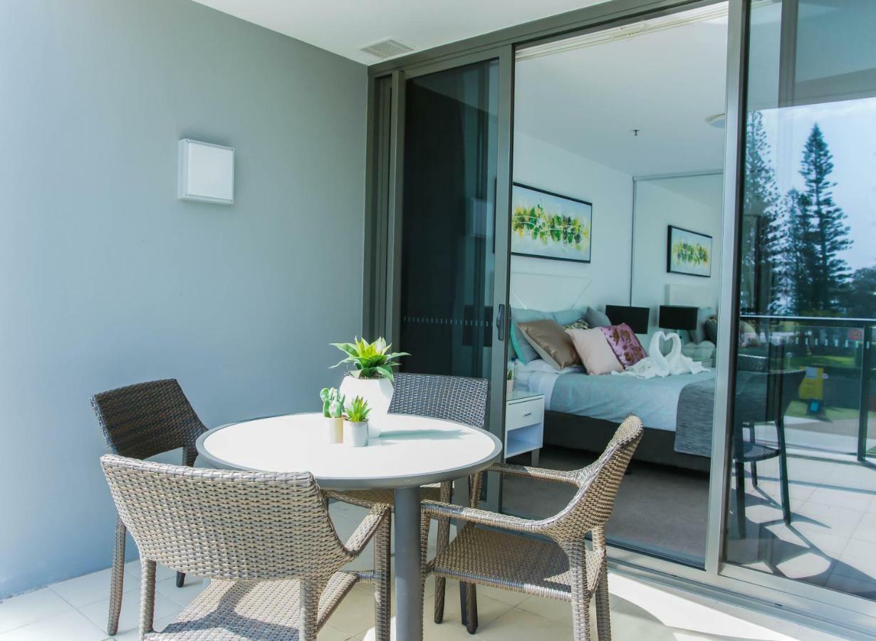 Serain Residences On Surfers Gold Coast Bagian luar foto